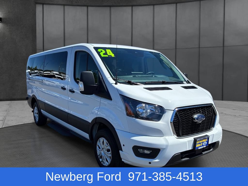 Used 2024 Ford Transit 350 XLT RWD image 3