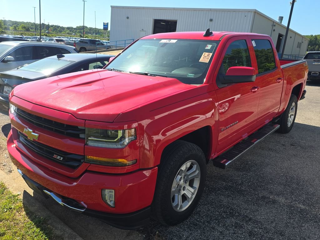 Used 2017 Chevrolet Silverado 1500 LT w/ All Star Edition AWD/4WD image 3