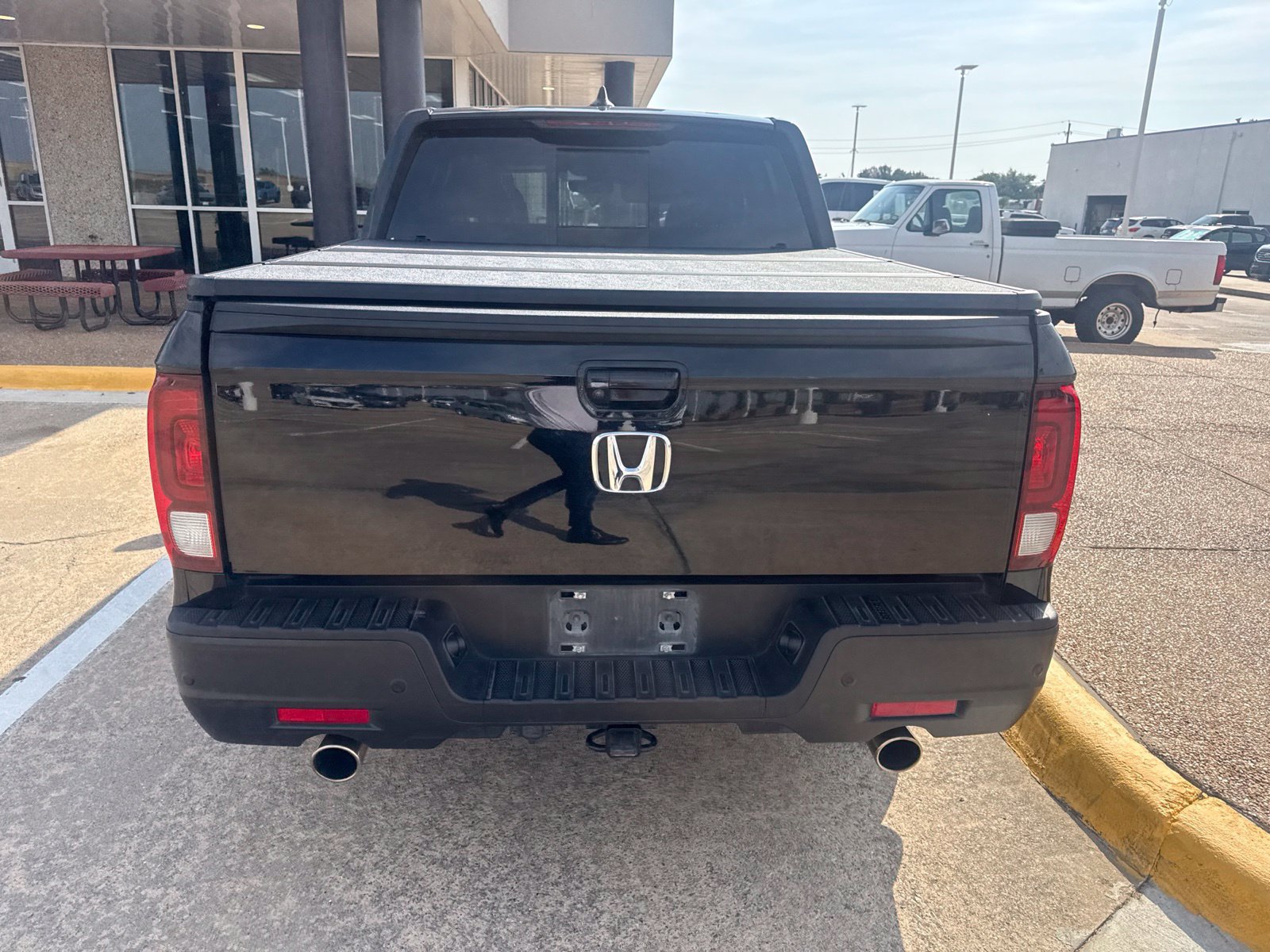 Used 2022 Honda Ridgeline Black Edition image 4