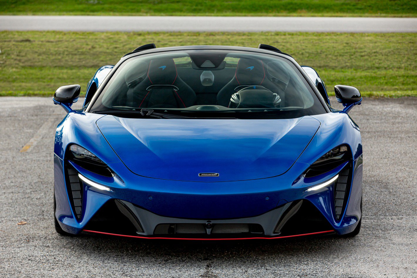 New 2025 McLaren Artura Spider image 16