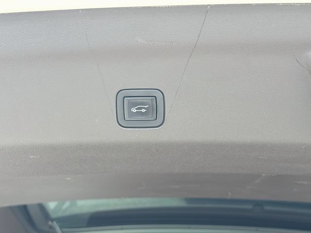Used 2022 GMC Yukon Denali AWD/4WD image 14