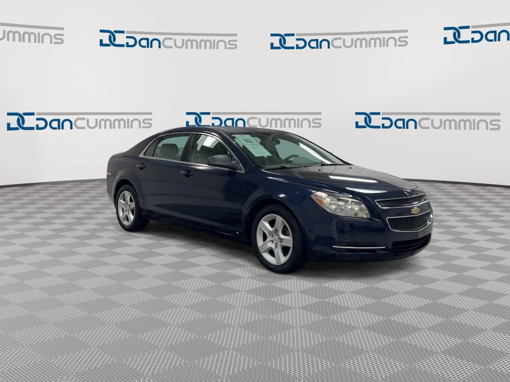 Used 2009 Chevrolet Malibu LS FWD image 2