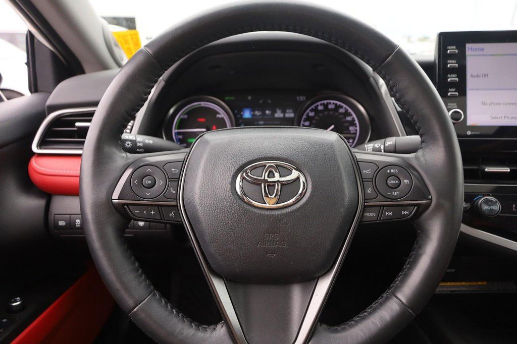 Used 2021 Toyota Camry XSE w/ Navigation Upgrade Package FWD image 11