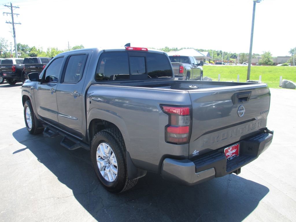 Used 2022 Nissan Frontier SV AWD/4WD image 10