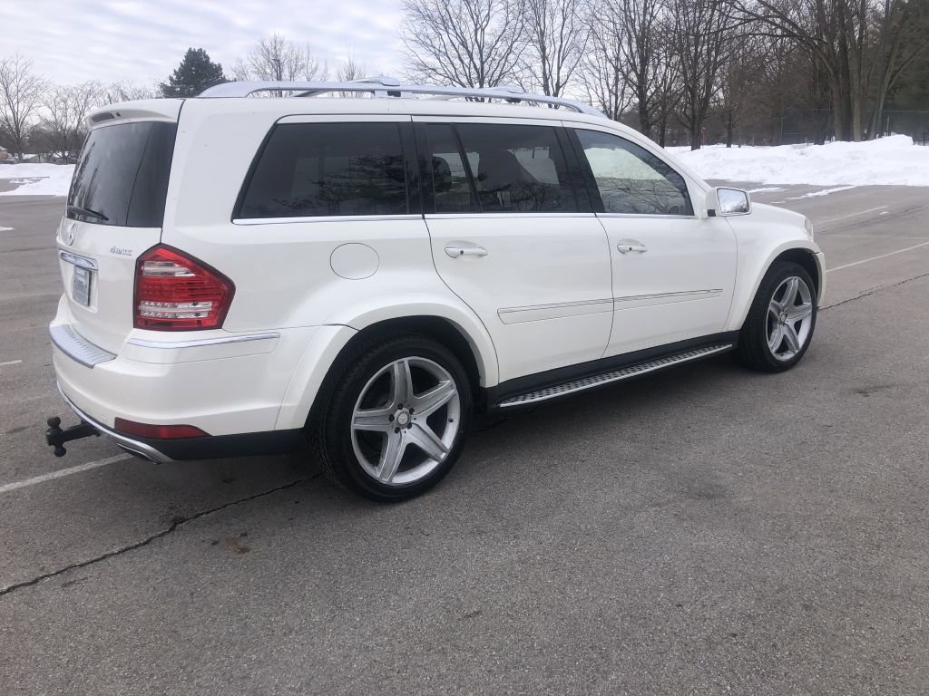 Used 2011 Mercedes-Benz GL 550 4MATIC image 8