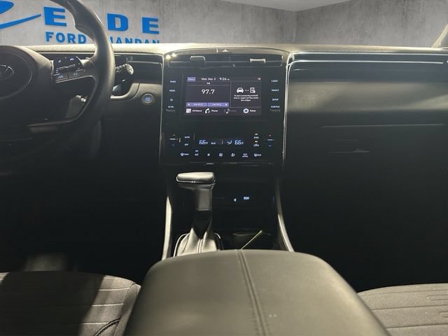 Used 2022 Hyundai Santa Cruz SEL Premium AWD/4WD image 23