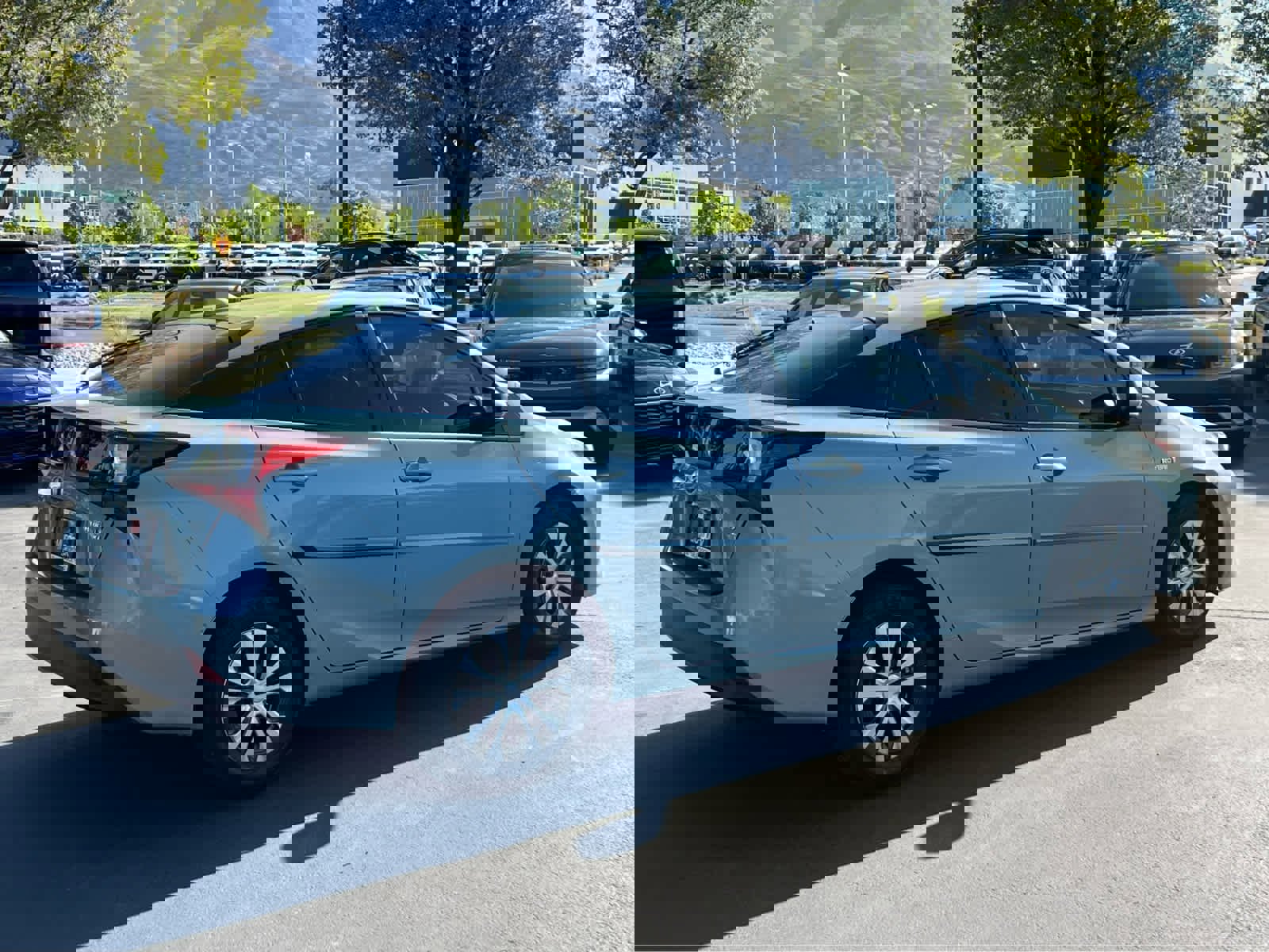 Used 2022 Toyota Prius XLE w/ Advanced Technology Package image 7