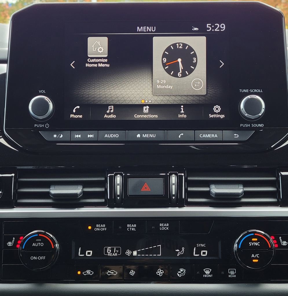 New 2025 Nissan Pathfinder SV image 26