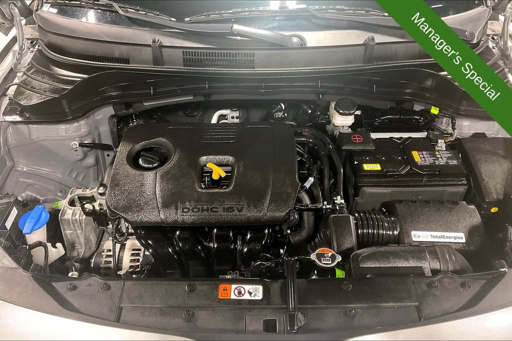 Used 2025 Kia Soul LX w/ LX Technology Package FWD image 11