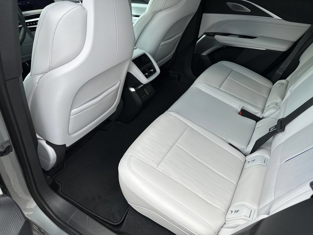 New 2026 Cadillac Lyriq Premium Luxury w/ LPO, Floor Liner Package AWD/4WD image 34