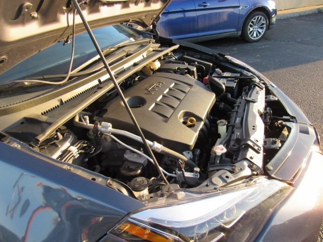 Used 2018 Toyota Corolla LE image 13