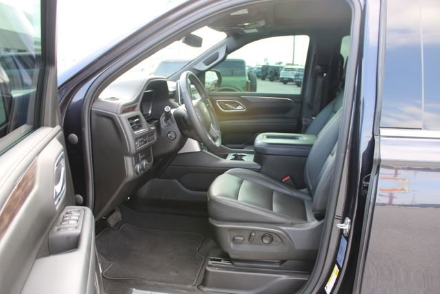 Used 2022 Chevrolet Tahoe LT w/ Luxury Package RWD image 15