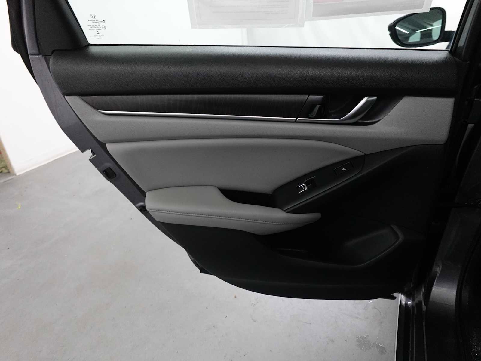 Certified 2019 Honda Accord Touring image 25
