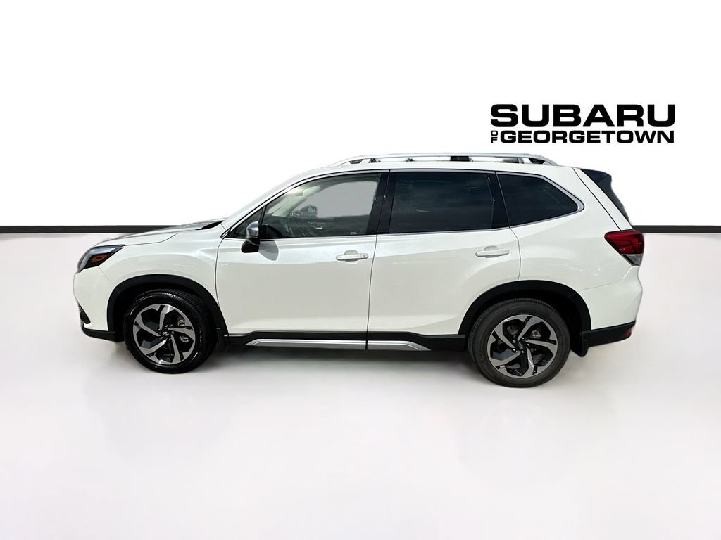 Used 2024 Subaru Forester Touring w/ POP Package 3 AWD/4WD image 4