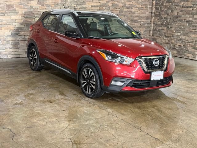 Certified 2020 Nissan Kicks SR w/ SR Premium Package FWD image 3