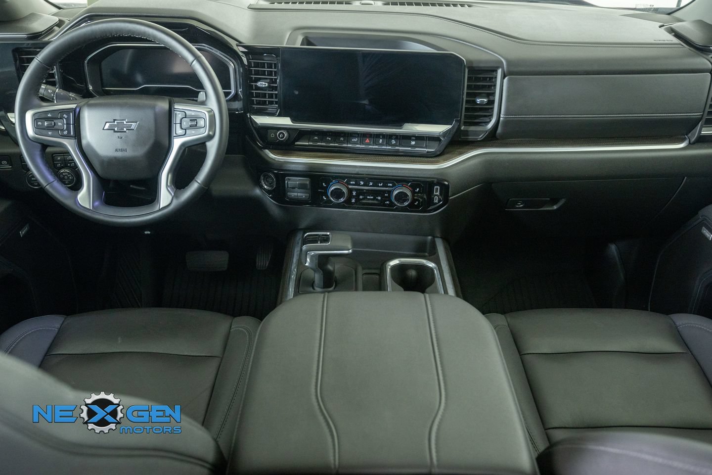 Used 2025 Chevrolet Silverado 1500 RST w/ RST All Star Premium Package AWD/4WD image 31