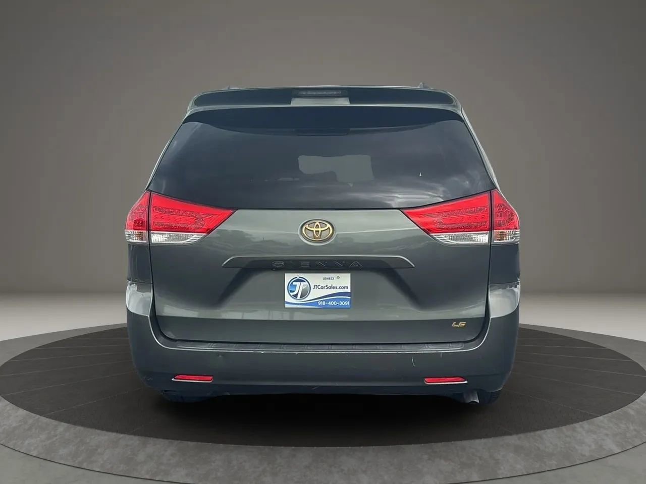 Used 2014 Toyota Sienna LE image 7