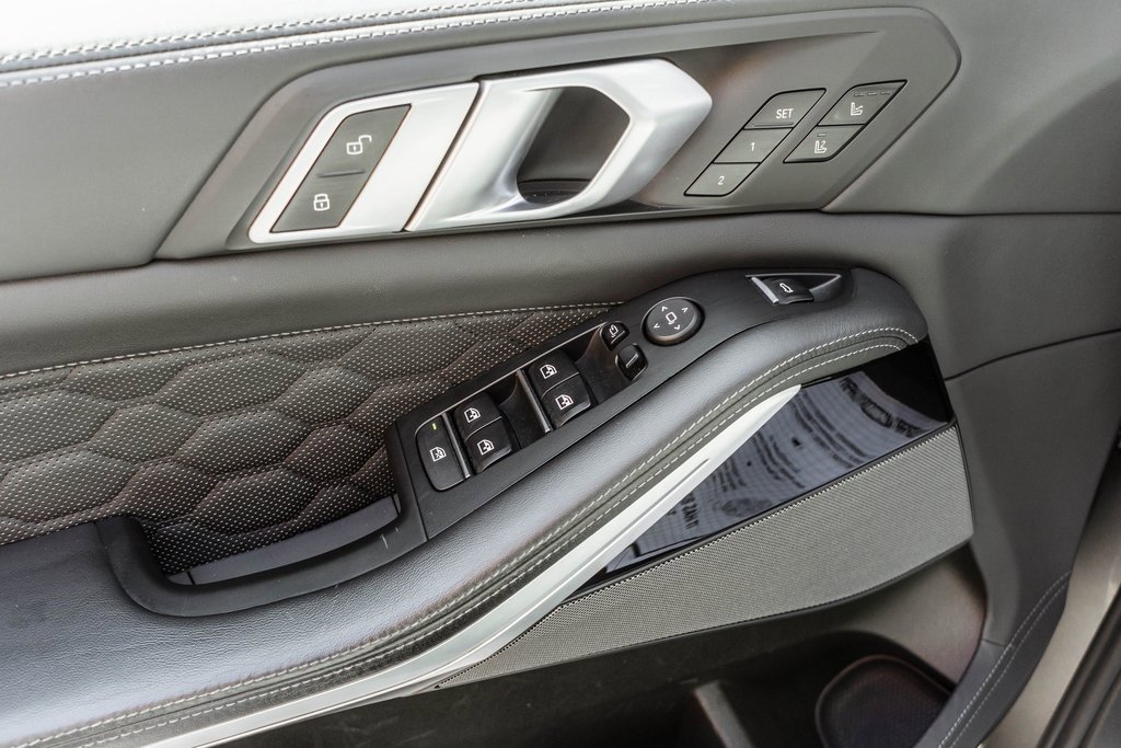 Used 2021 BMW X5 M w/ Competition Package image 17