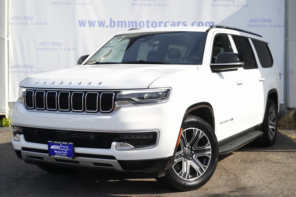 Used 2023 Jeep Wagoneer L Series II image 2
