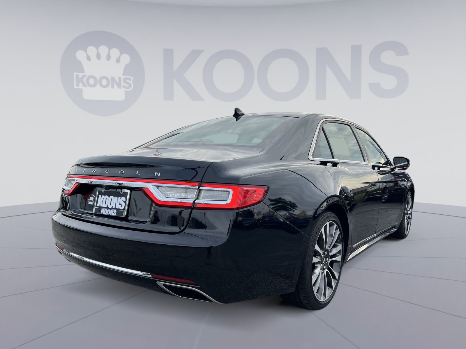 Used 2018 Lincoln Continental Reserve w/ Continental Climate Package image 7