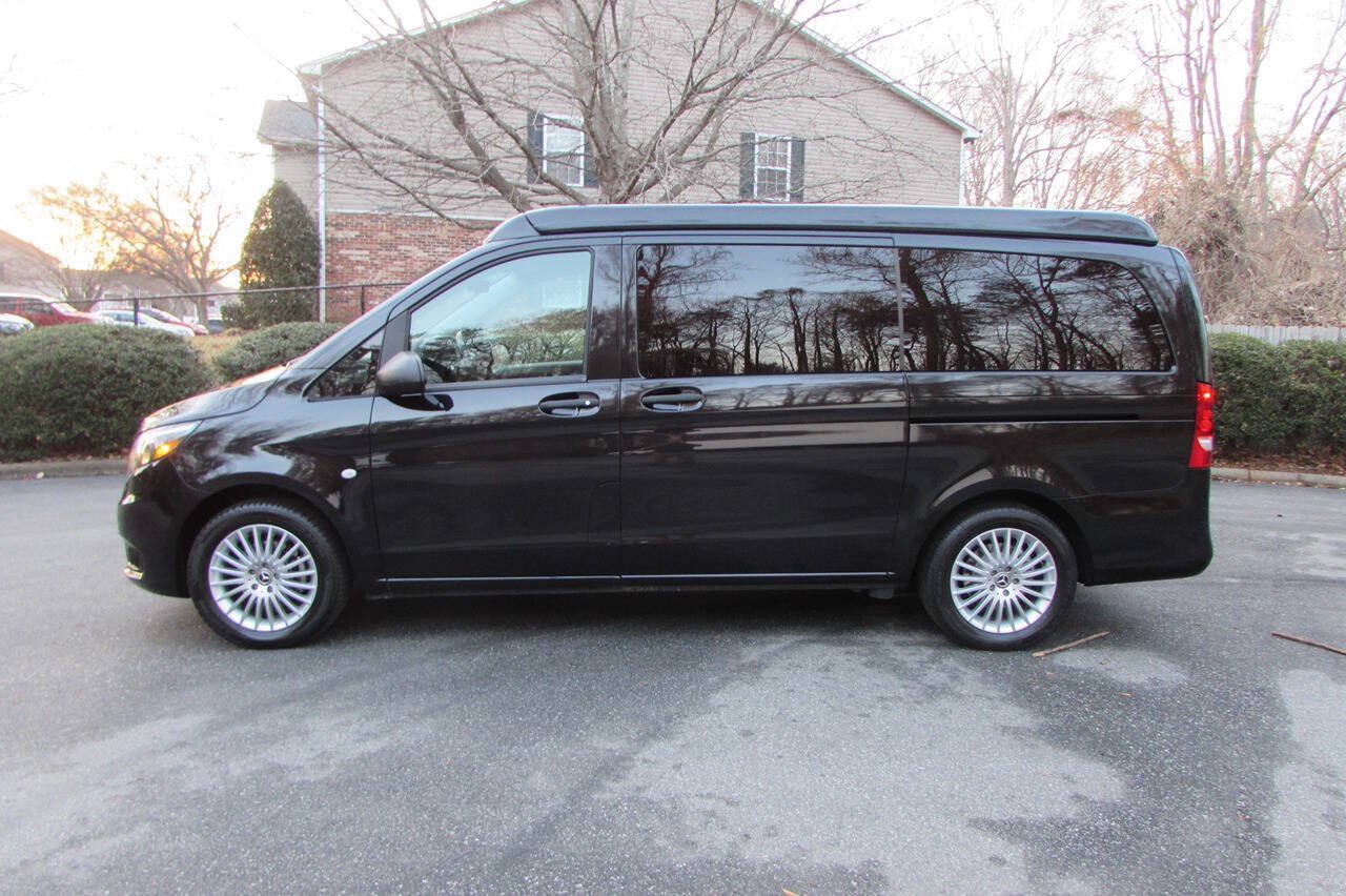 Used 2018 Mercedes-Benz Metris Passenger image 2