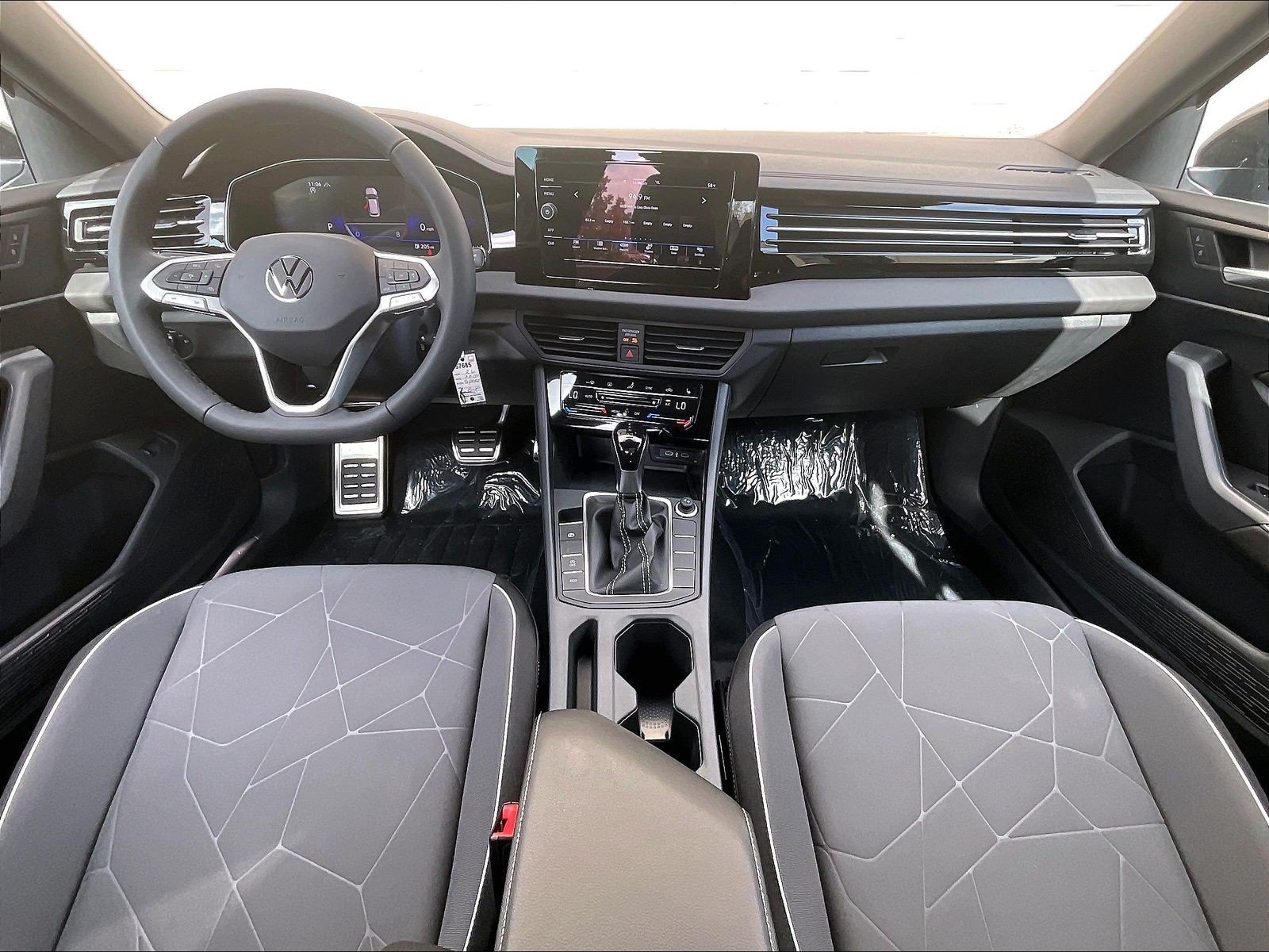 New 2026 Volkswagen Jetta Sport FWD image 4