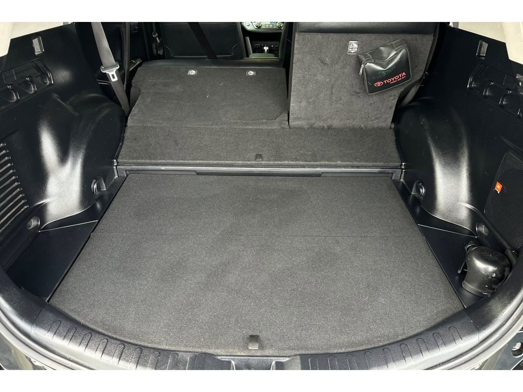 Used 2016 Toyota RAV4 Limited image 16