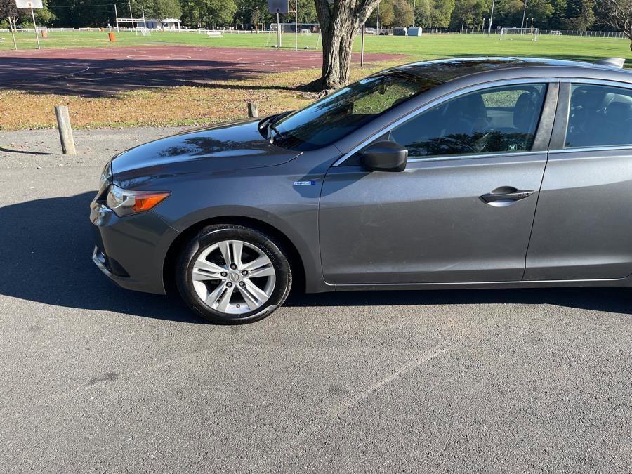 Used 2013 Acura ILX Hybrid w/ Technology Package FWD image 28
