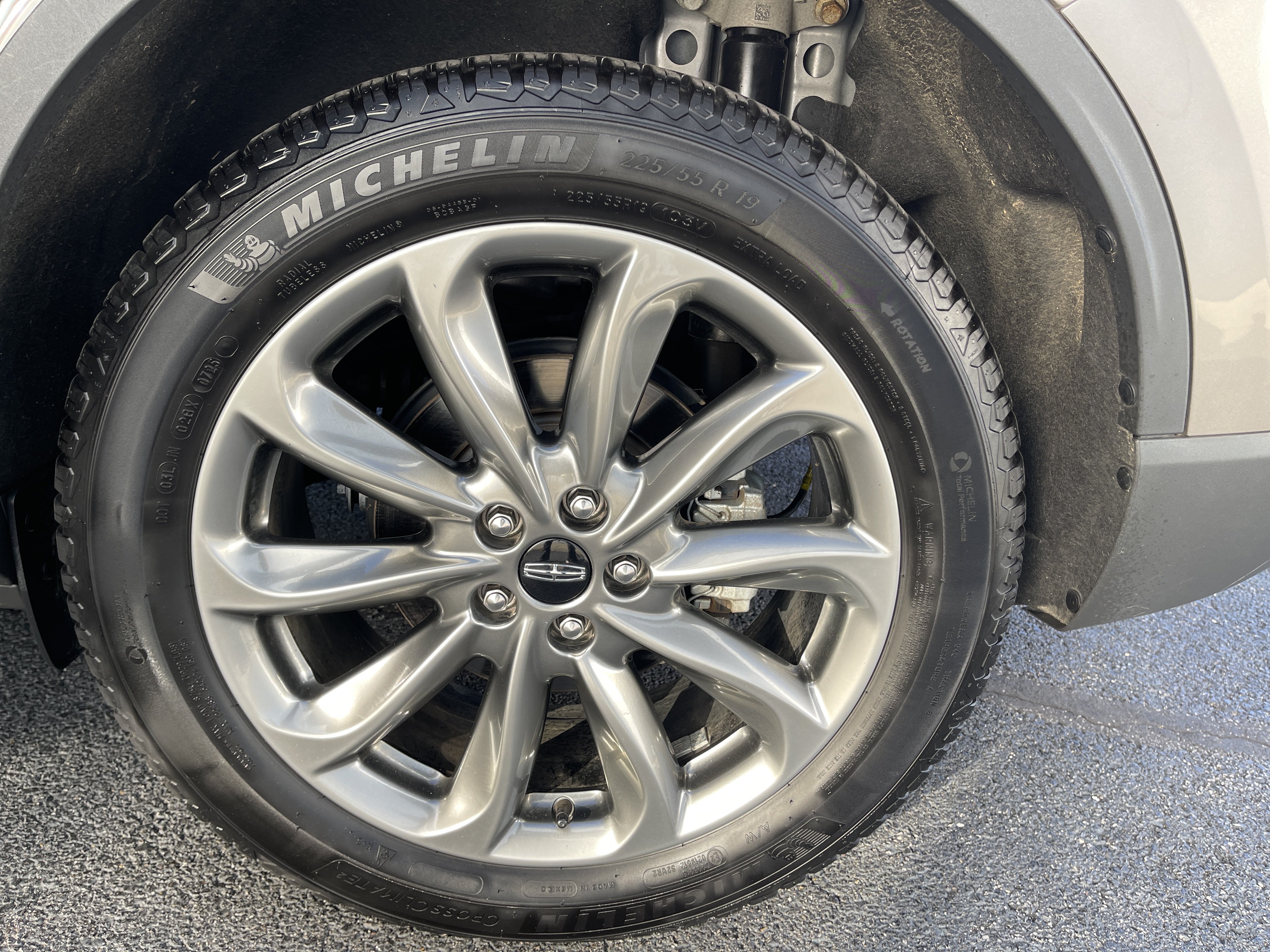 Used 2021 Lincoln Corsair AWD w/ Premium Package image 9