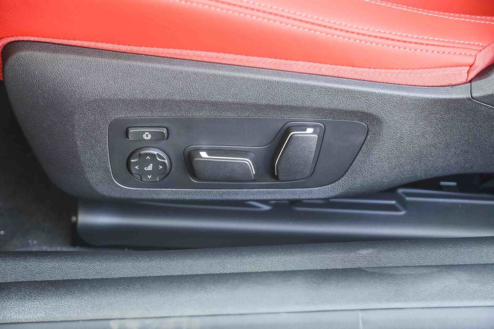 New 2026 BMW M4 Competition w/ M Carbon Exterior Package image 18