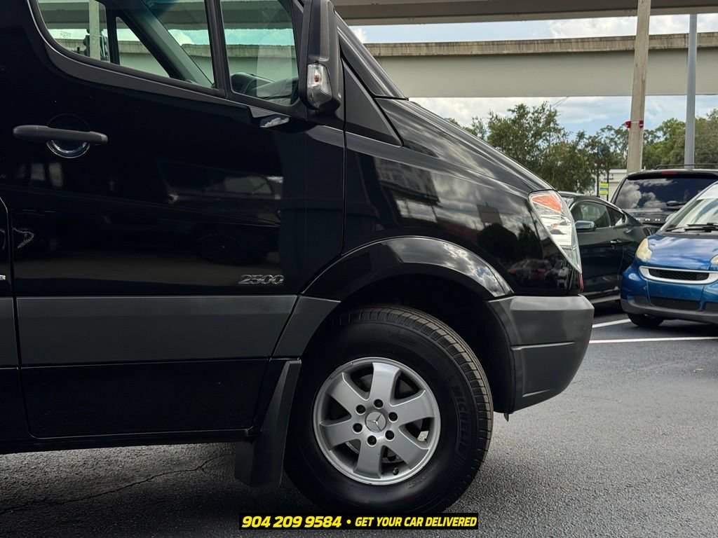 Used 2010 Mercedes-Benz Sprinter 2500 image 9
