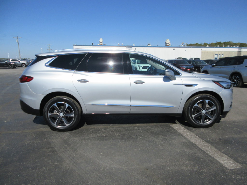 Certified 2020 Buick Enclave Essence w/ Sport Touring Edition FWD image 4