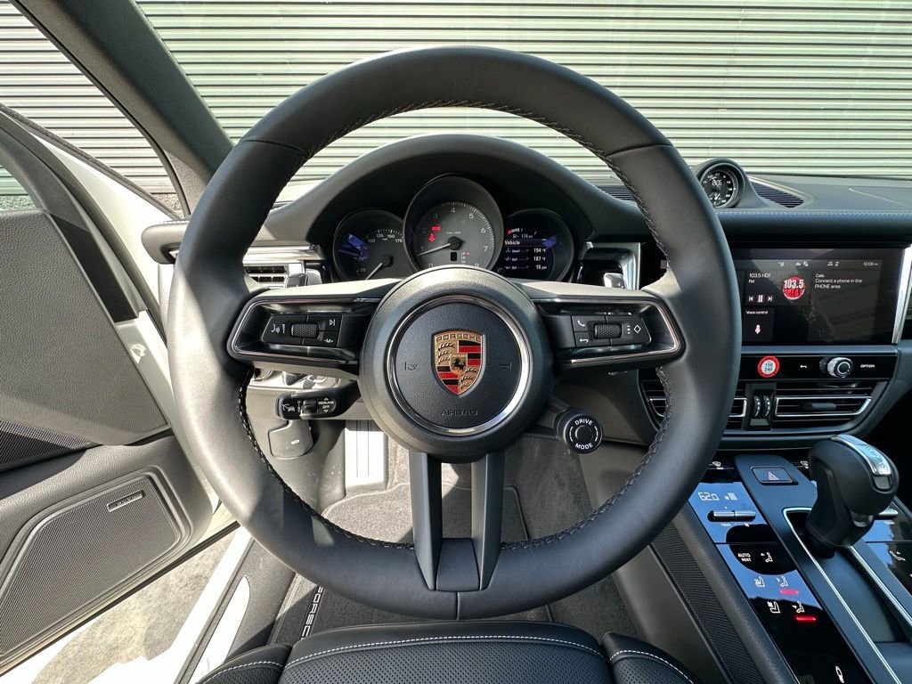 Used 2026 Porsche Macan S image 17