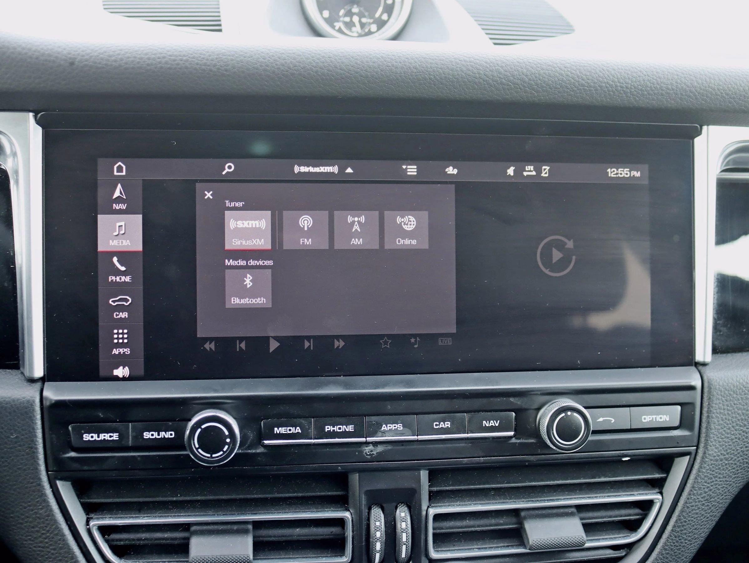 Used 2020 Porsche Macan Sport Edition image 21