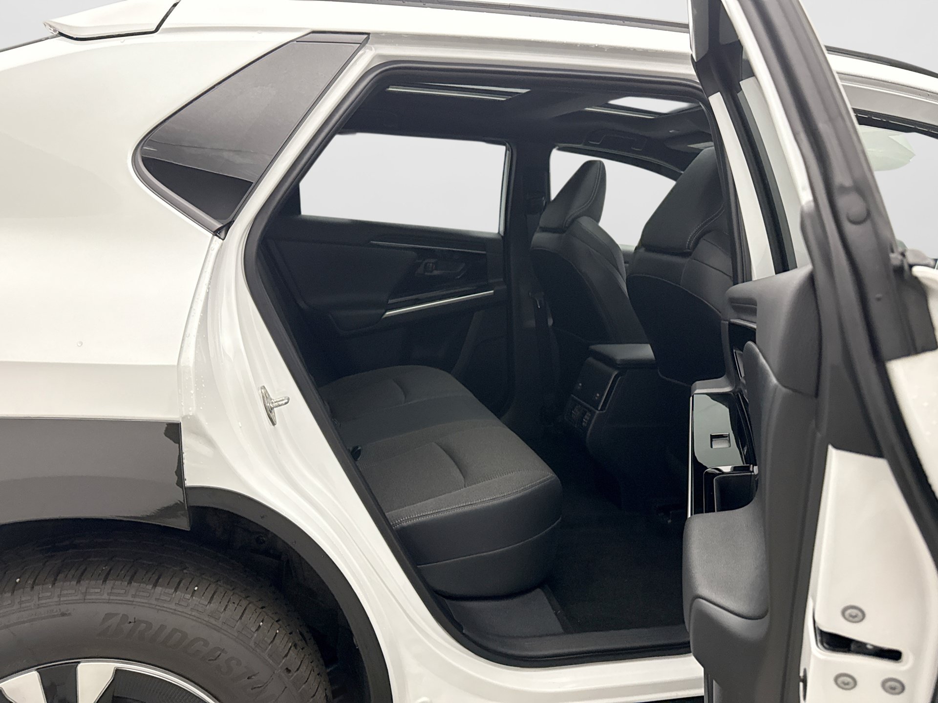 Used 2025 Toyota bZ4X AWD w/ Weather Package image 19
