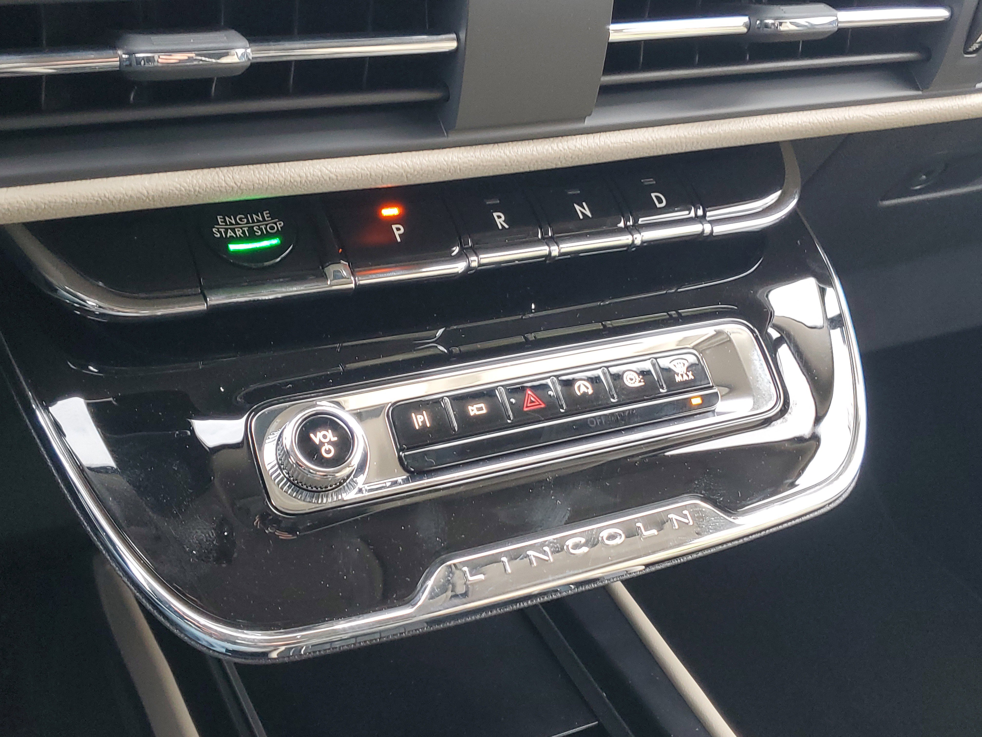 New 2025 Lincoln Corsair Reserve w/ Jet Appearance Package image 21