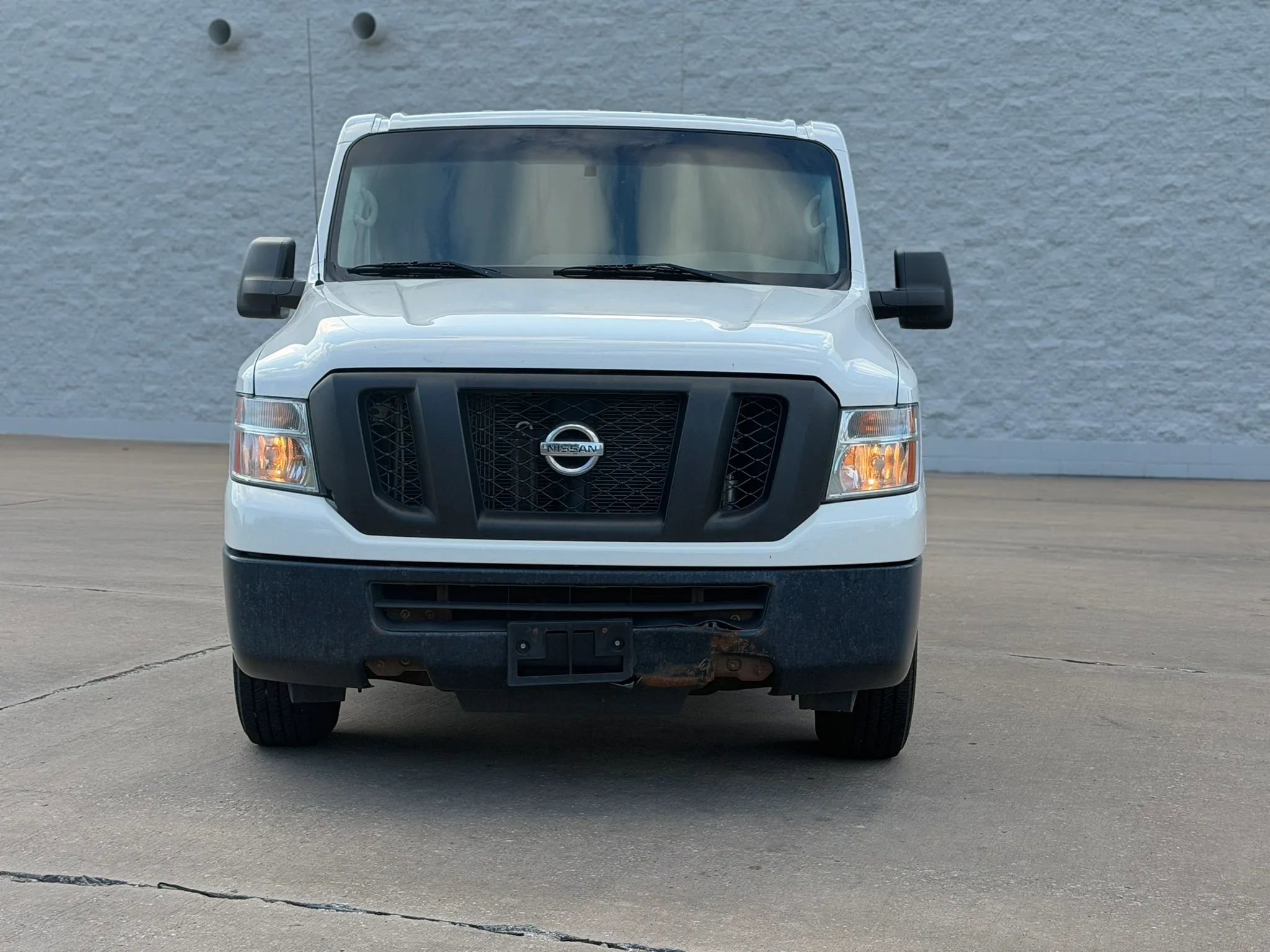 Used 2019 Nissan NV 2500 SV RWD image 2