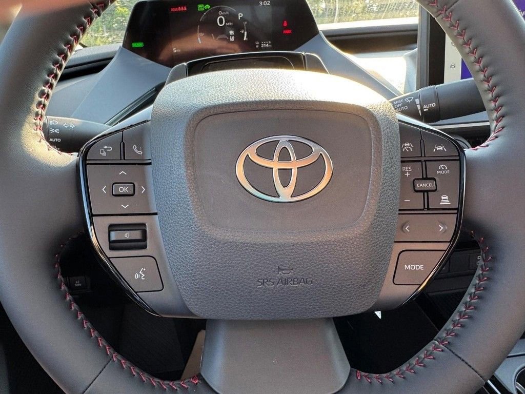 New 2025 Toyota Prius Plug-In Hybrid FWD image 15
