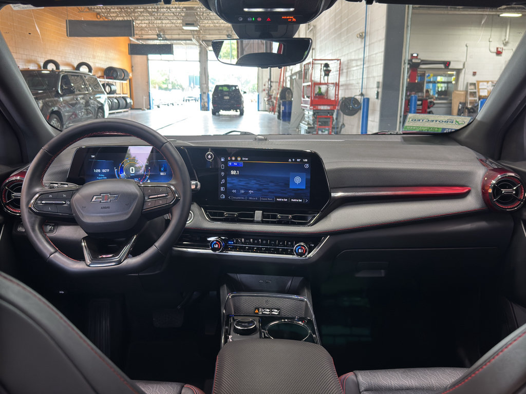 Used 2025 Chevrolet Equinox RS w/ Safety and Technology Package FWD image 13