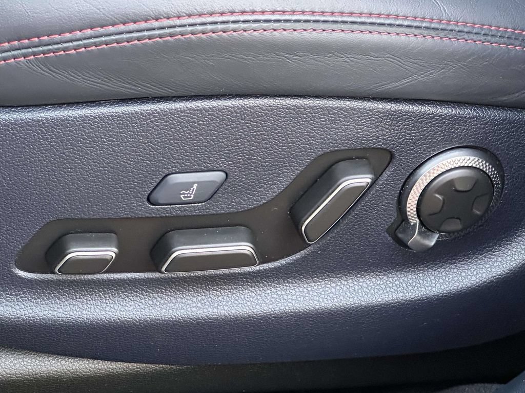 Used 2024 Genesis GV70 3.5T Sport w/ Sport Advanced Package AWD/4WD image 13