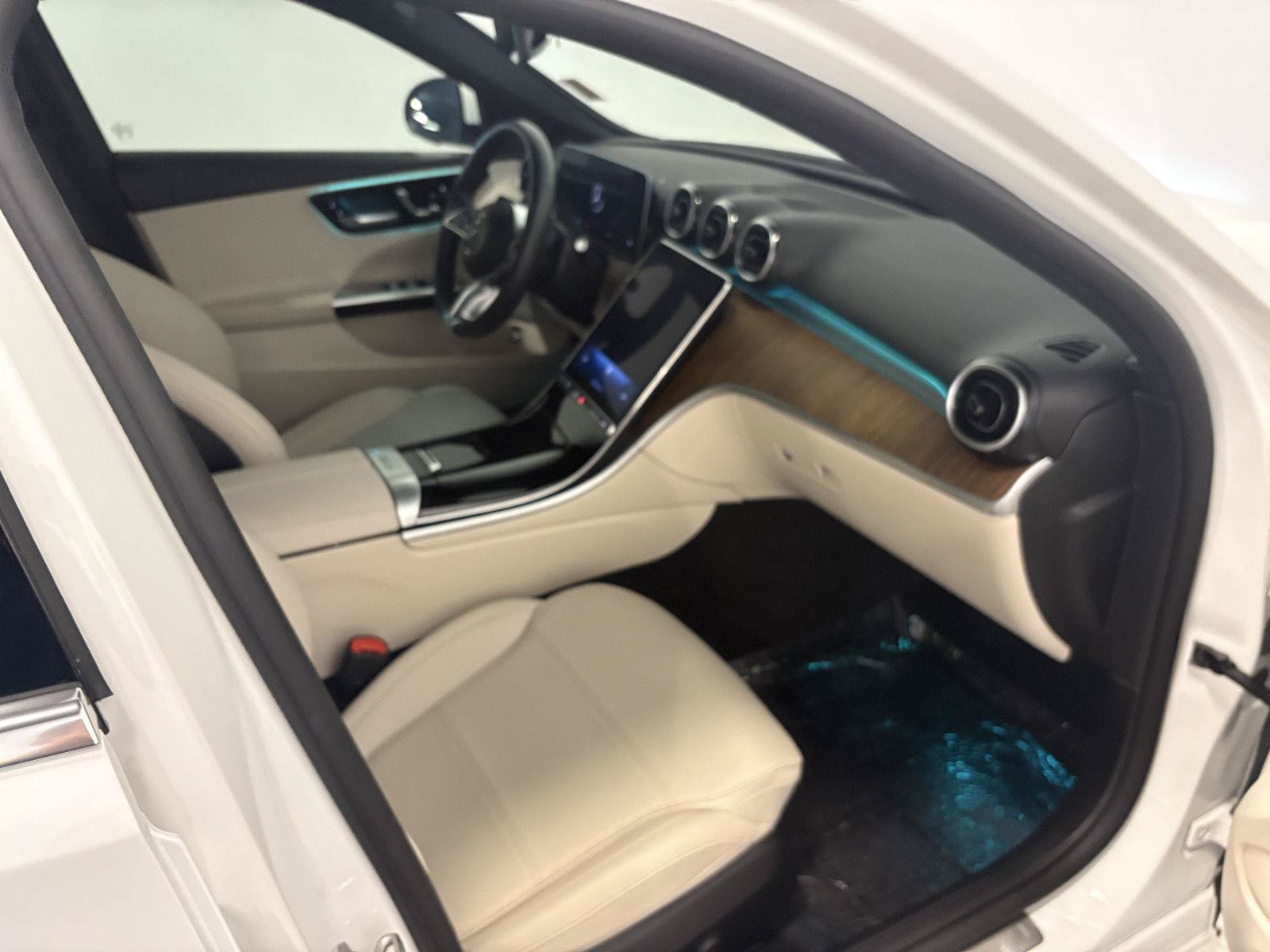 Used 2024 Mercedes-Benz C 300 4MATIC Sedan image 47