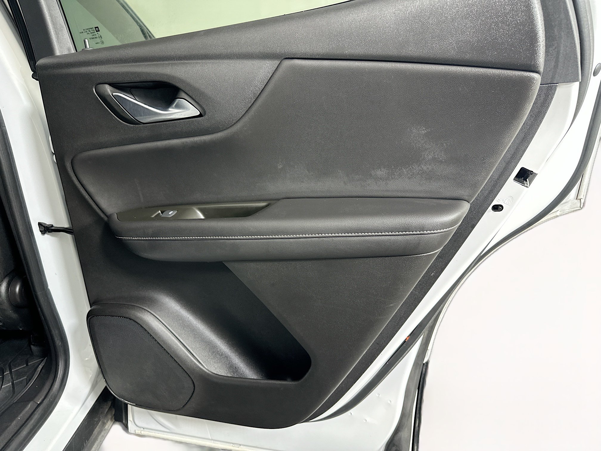 Used 2023 Chevrolet Blazer LT FWD image 30