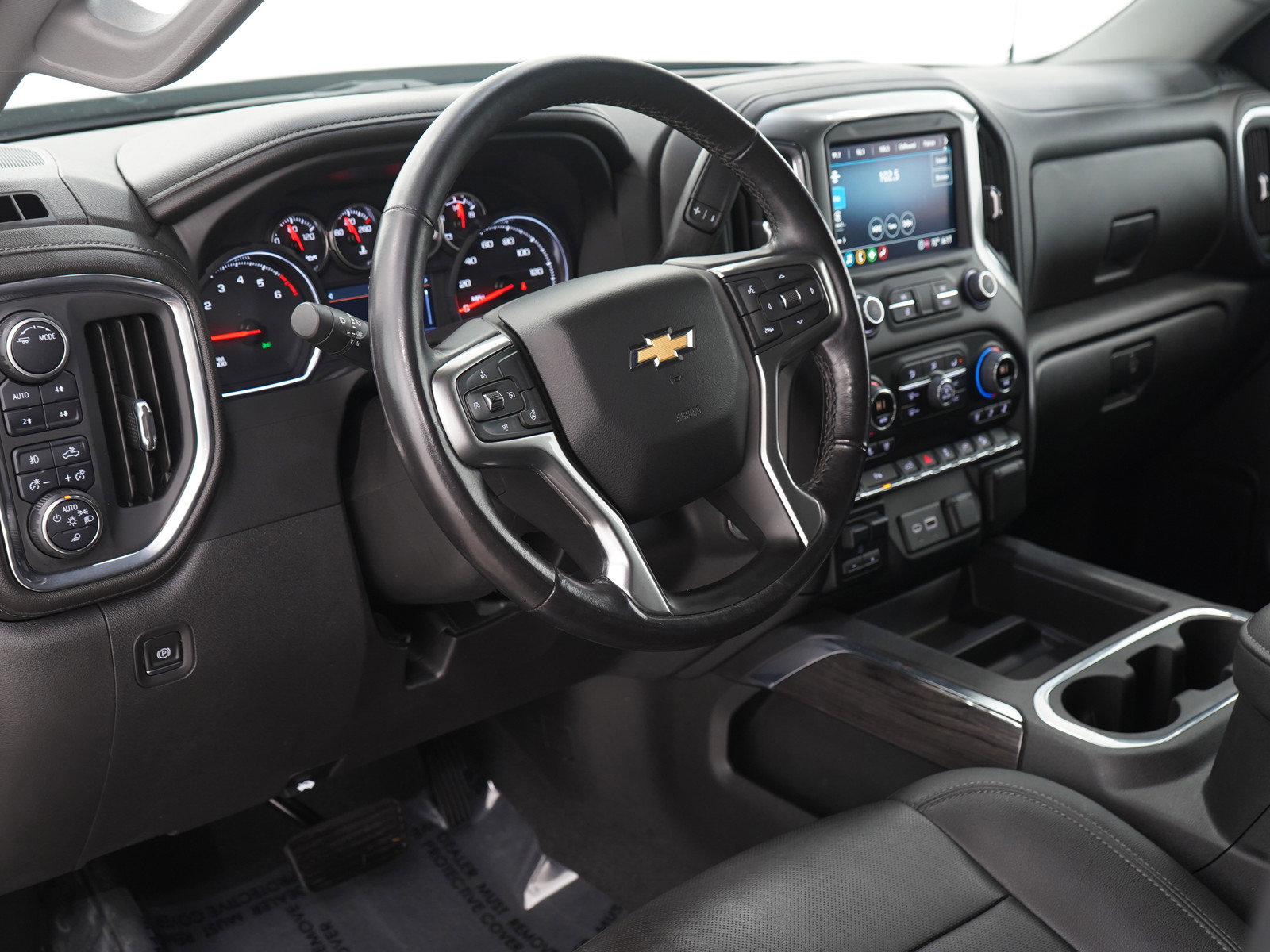 Used 2022 Chevrolet Silverado 1500 LTZ image 24