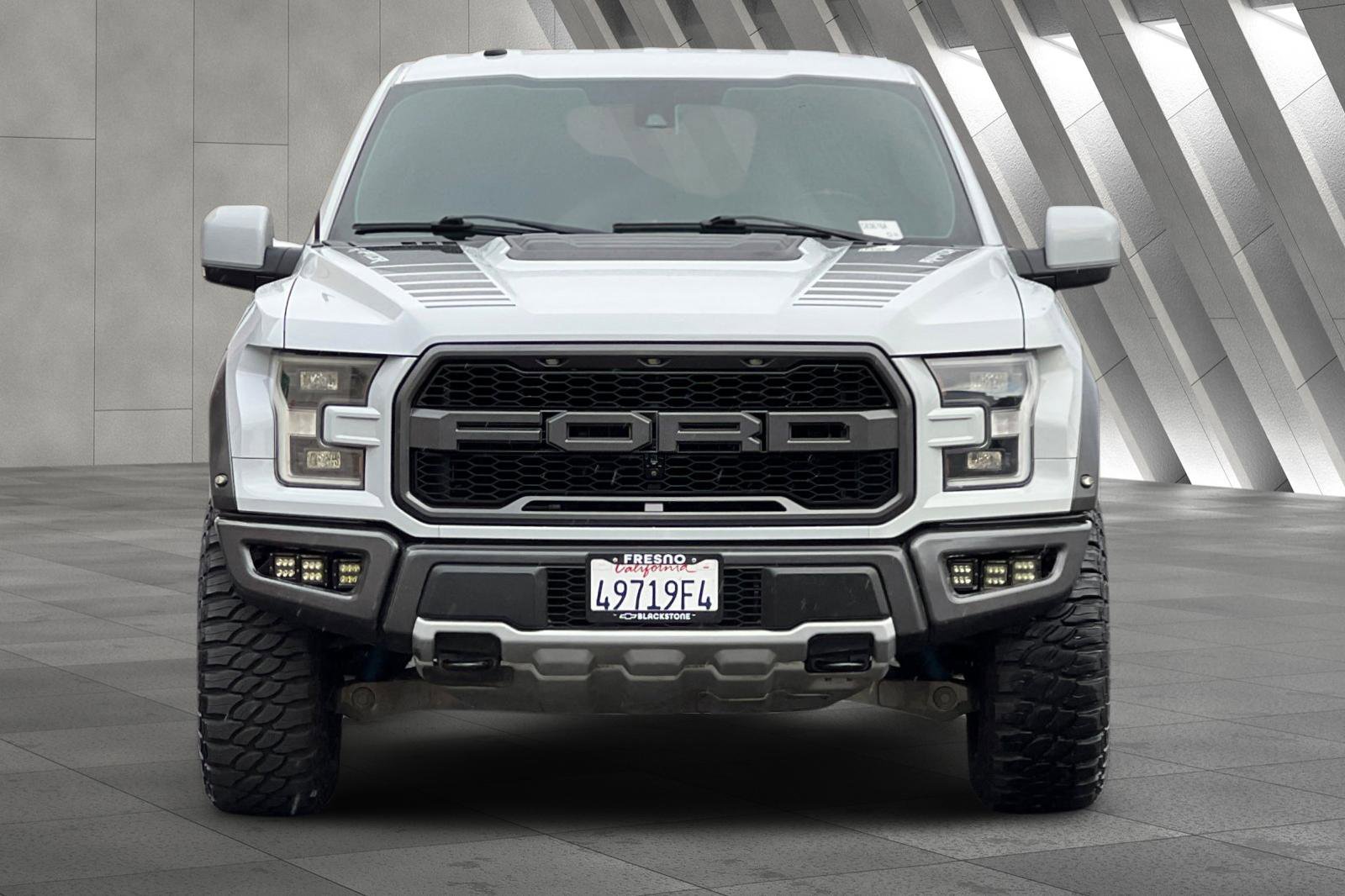 Used 2017 Ford F150 Raptor w/ Equipment Group 802A Luxury image 9
