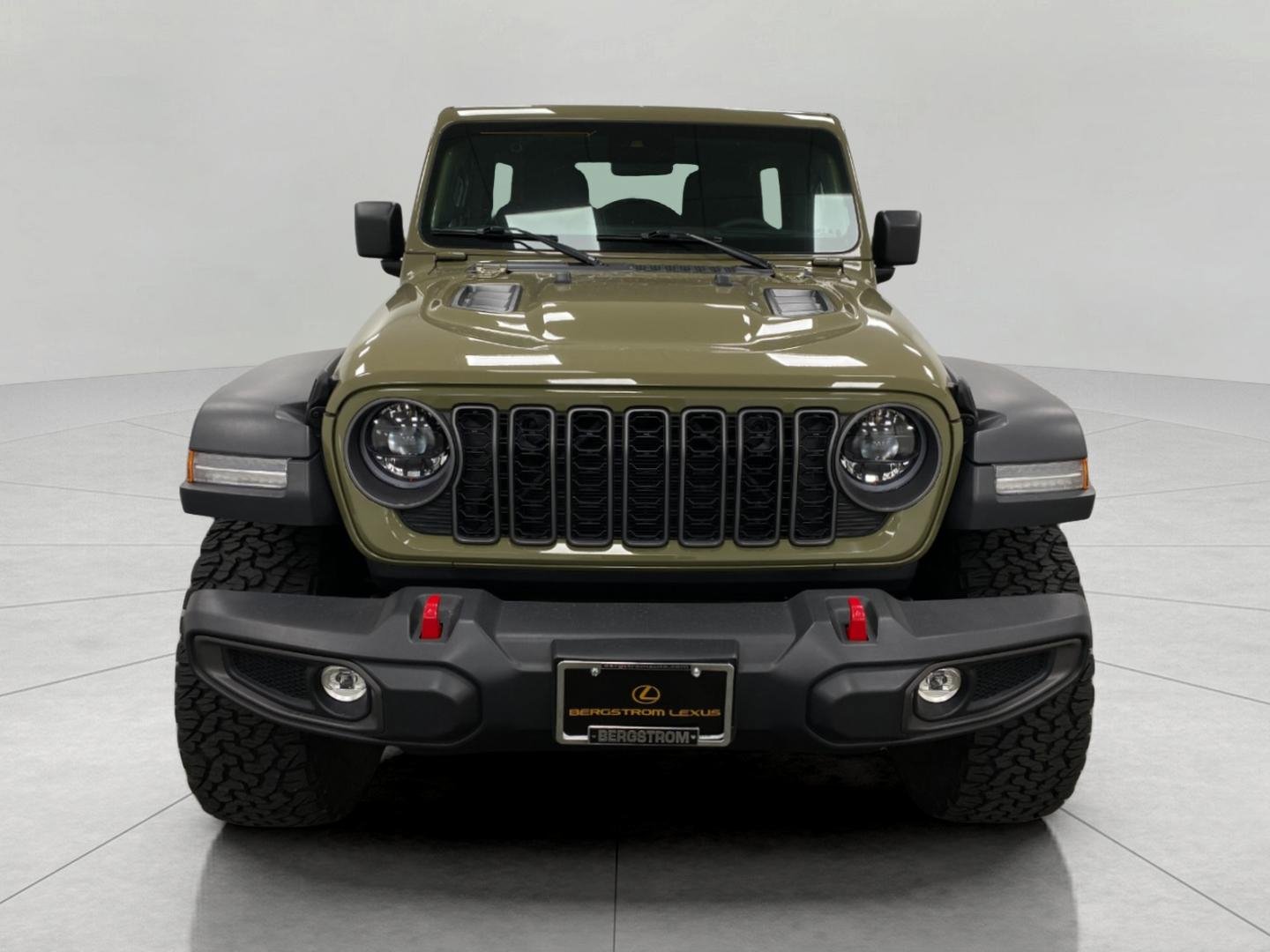 Used 2025 Jeep Wrangler Unlimited Rubicon w/ XTREMEE 35" Tire Package AWD/4WD image 11