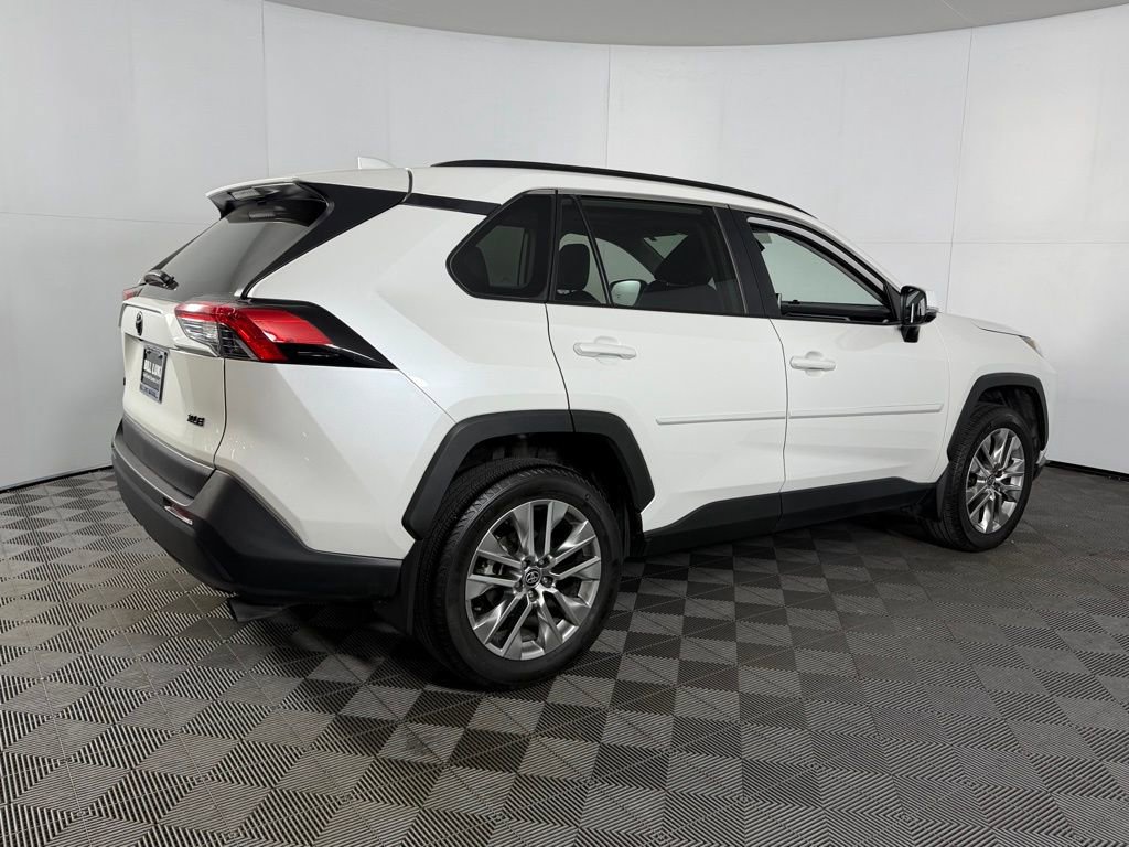 Used 2024 Toyota RAV4 XLE Premium image 6