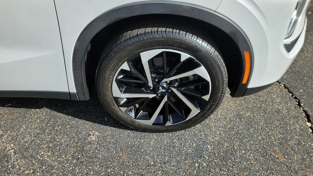 Used 2022 Mitsubishi Outlander ES image 15