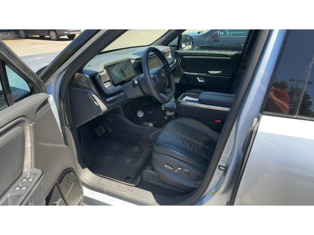 Used 2026 Rivian R1T Adventure AWD/4WD image 6