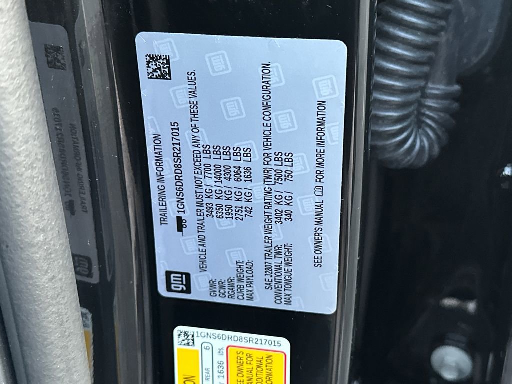 Used 2025 Chevrolet Suburban Z71 image 33