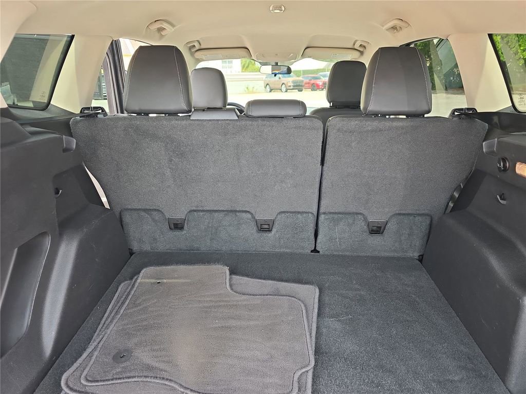 Used 2019 Ford Escape SEL image 26